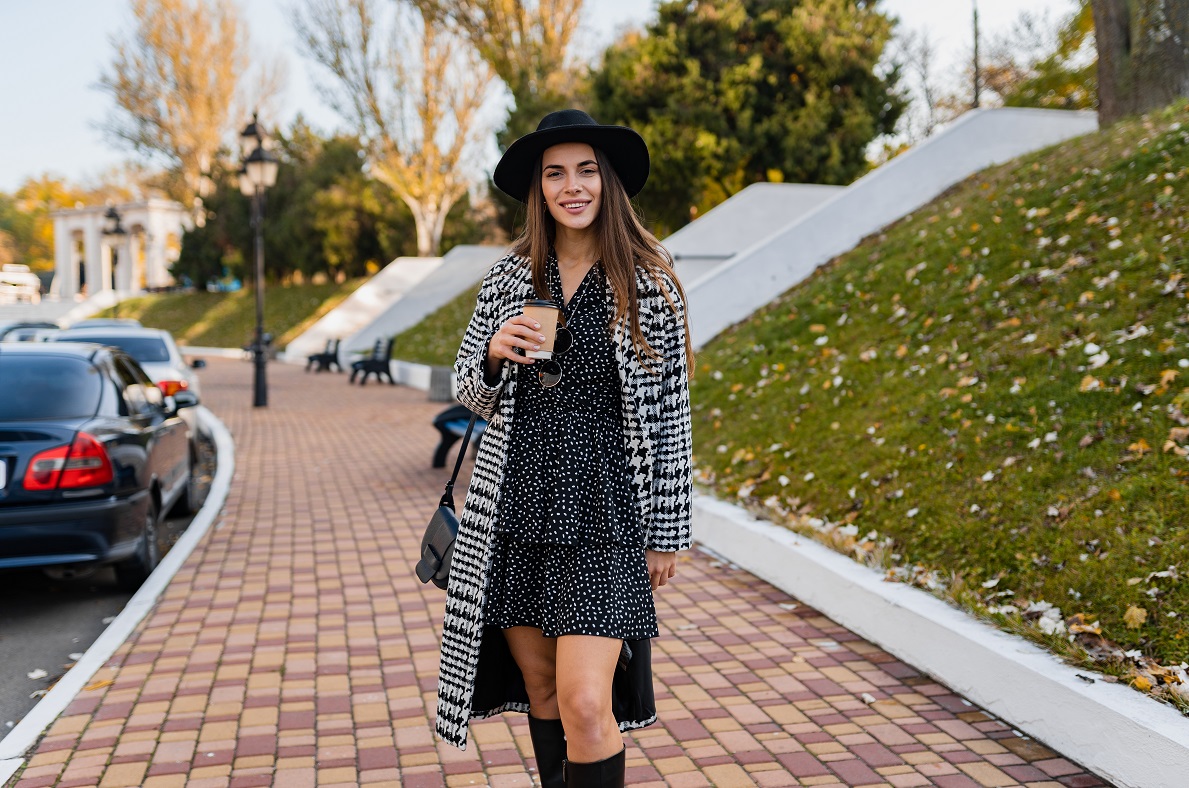 Modne sukienki na specjalne okazje - jesień 2022